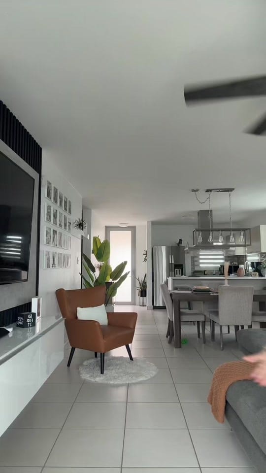 Post 1 by jismelie on TikTok (video)