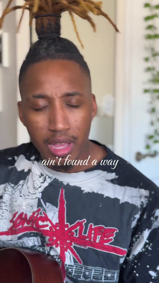 Post 8 by RENZO on TikTok (video)