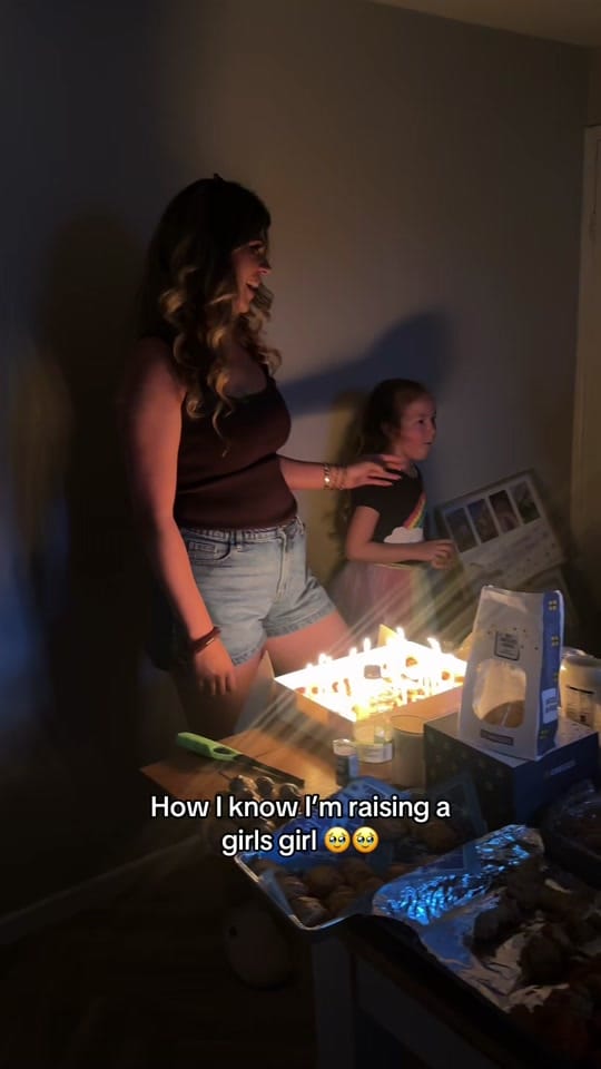 Post 2 by Amber Chelsea Gray on TikTok (video)