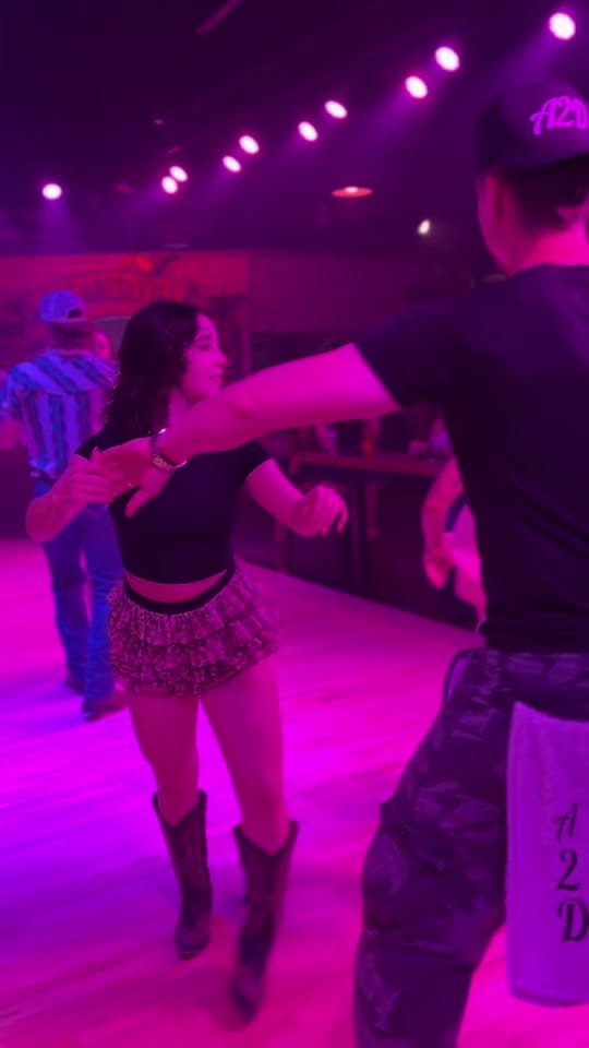 Post 1 by MyChole on TikTok (video)