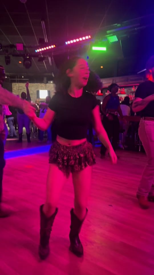 Post 8 by MyChole on TikTok (video)
