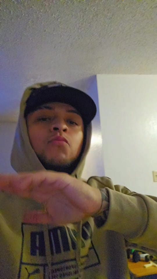 Post 2 by Ray Hdz on TikTok (video)