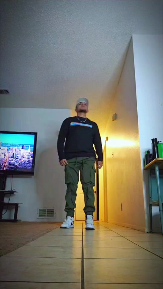 Post 8 by Ray Hdz on TikTok (video)