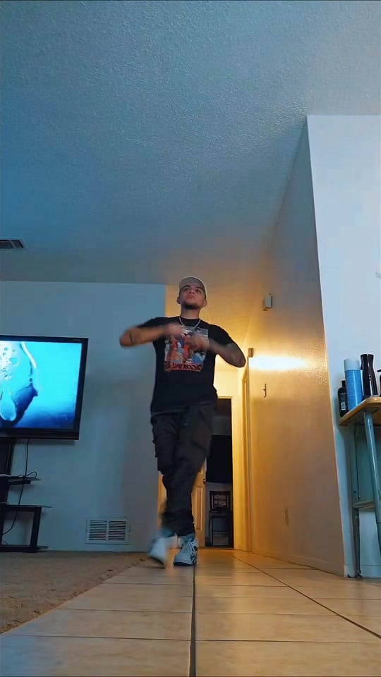 Post 4 by Ray Hdz on TikTok (video)