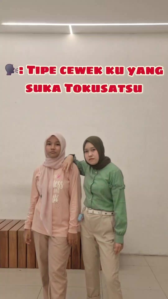 Post 8 by DeRis Kim on TikTok (video)