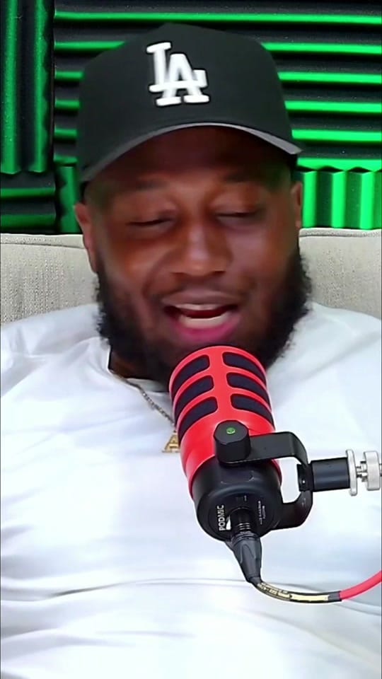 Post 9 by SquirrelWorldTv on TikTok (video)