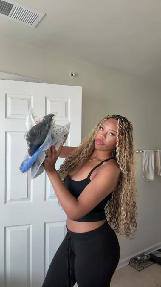 Post 6 by 𝐂 𝐇 𝐄 𝐋 𝐒 𝐄 𝐀 on TikTok (video)
