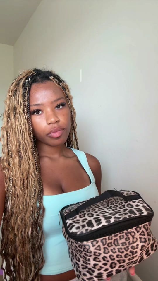 Post 2 by 𝐂 𝐇 𝐄 𝐋 𝐒 𝐄 𝐀 on TikTok (video)