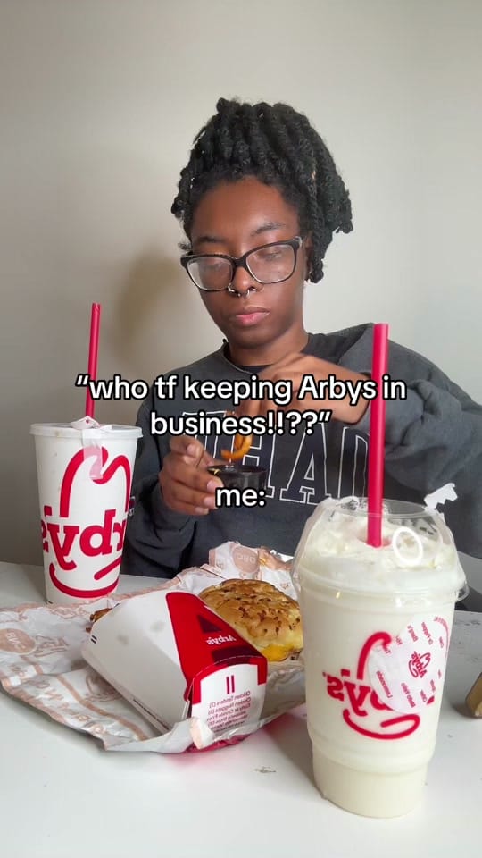 Post 4 by Myaa Nicole Nails on TikTok (video)