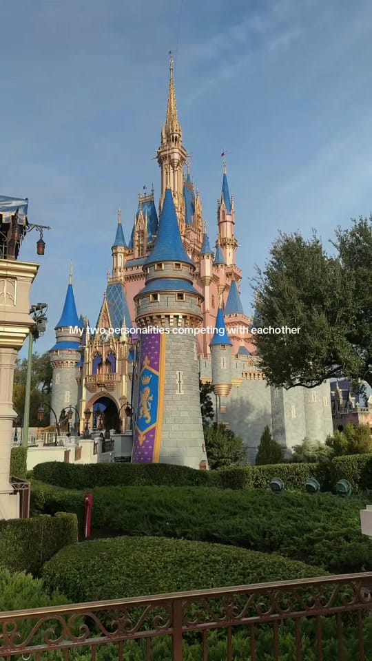 Post 5 by Chelsea Bond on TikTok (video)