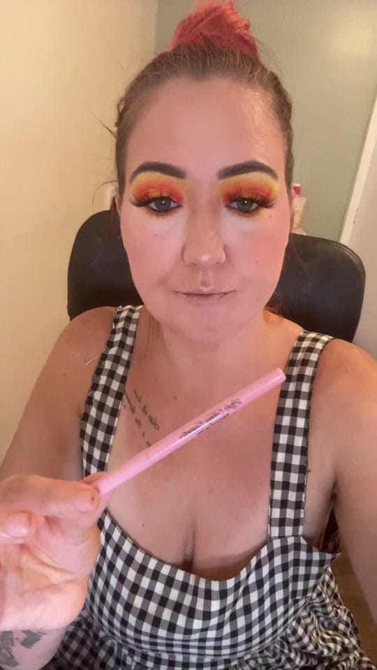 Post 2 by Chelsea 💄make-up & beauty on TikTok (video)
