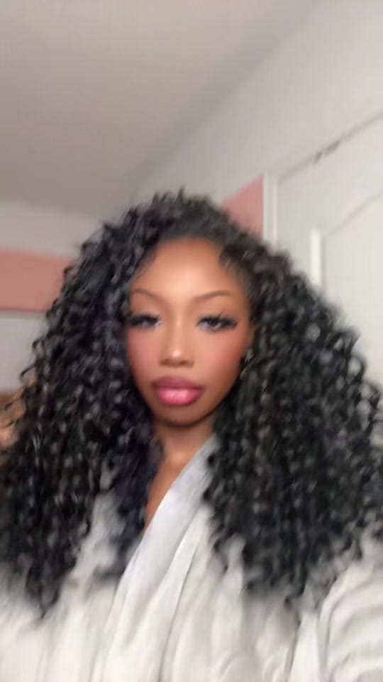 Post 2 by chels on TikTok (video)