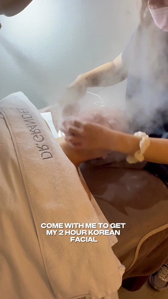Post 9 by Saki Teng on TikTok (video)