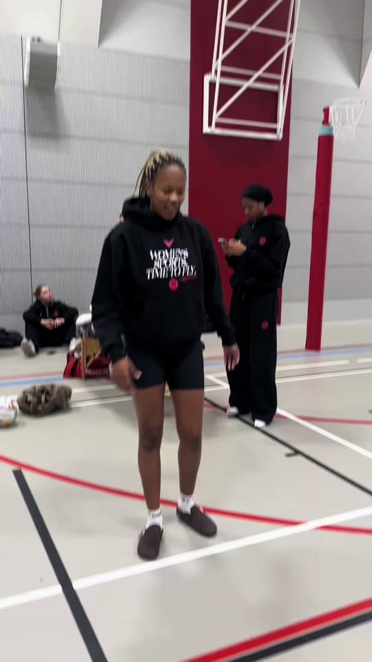 Post 1 by Gracie🦩 on TikTok (video)