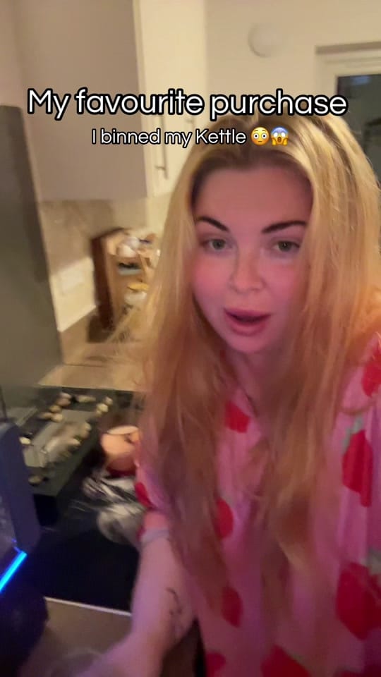 Post 4 by Chelseaannisxox on TikTok (video)
