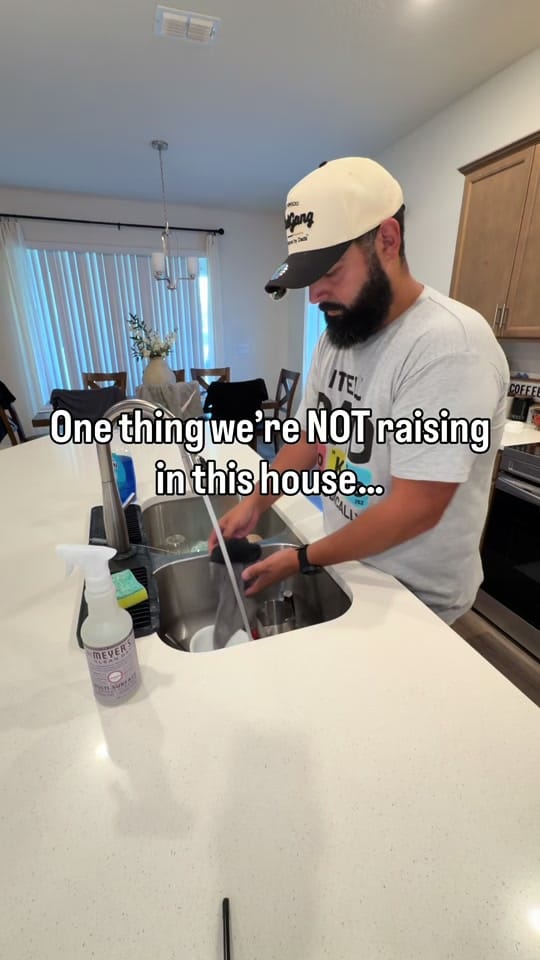 Post 3 by The Ortegas Party of 6 on TikTok (video)