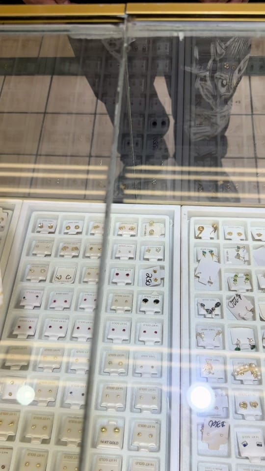Post 1 by Love Jewels on TikTok (video)