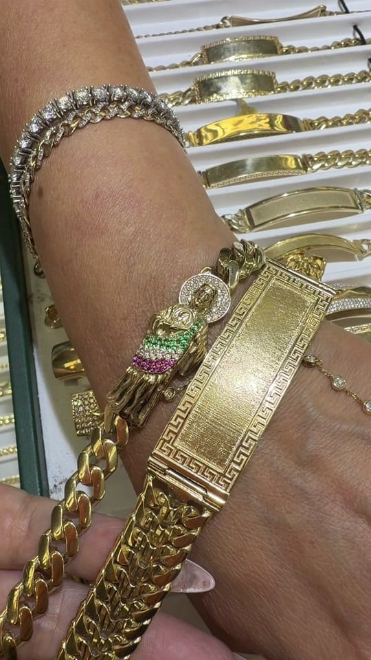 Post 5 by Love Jewels on TikTok (video)