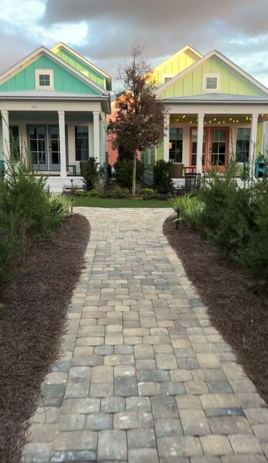 Post 8 by doesitcomeinpinkblog on TikTok (video)