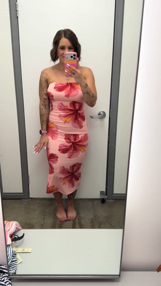 Post 7 by doesitcomeinpinkblog on TikTok (video)