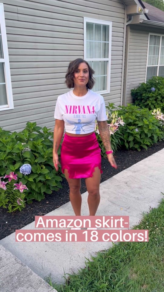 Post 10 by doesitcomeinpinkblog on TikTok (video)