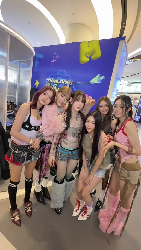 Post 8 by felizzofficial_ on TikTok (video)