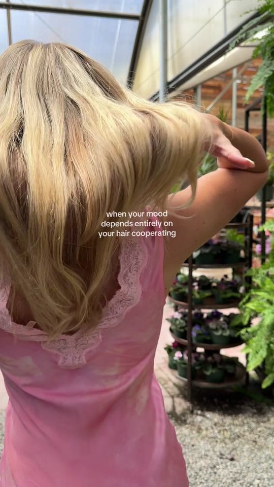 Post 10 by 𝒸𝒶𝓇𝓁𝓎 on TikTok (video)