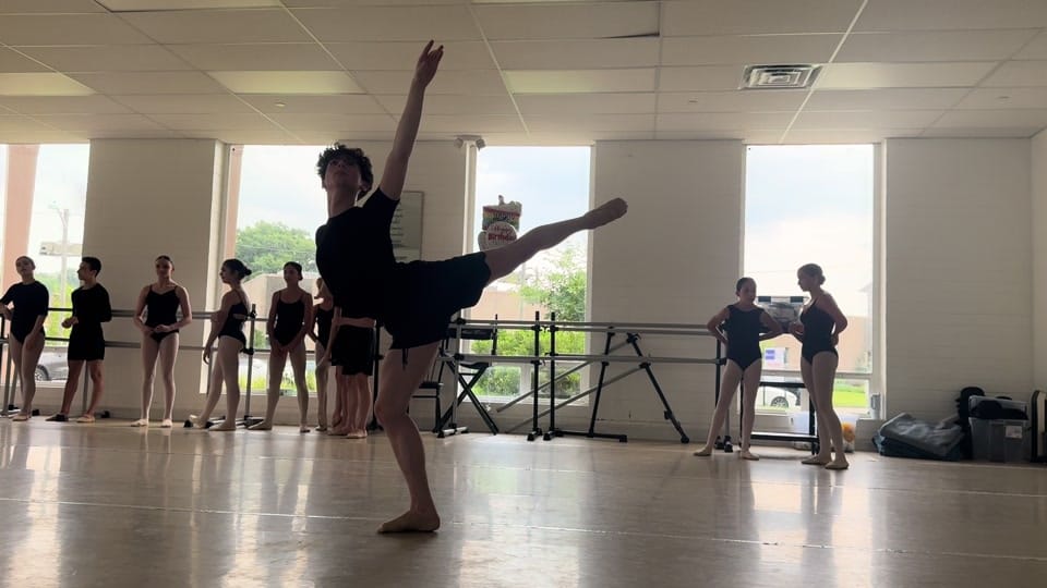 Post 4 by Michael Crawford on TikTok (video)