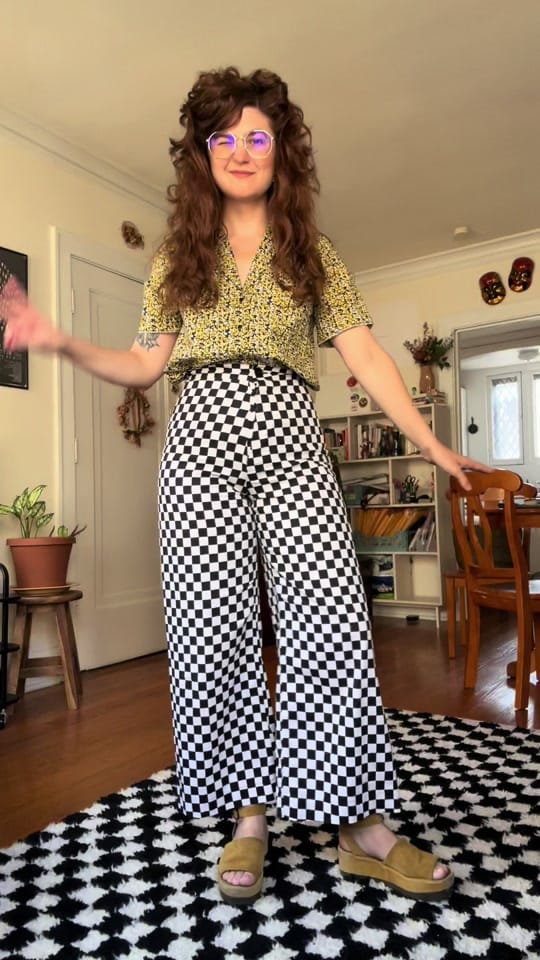 Post 8 by Stephanie N - style&sewing on TikTok (video)