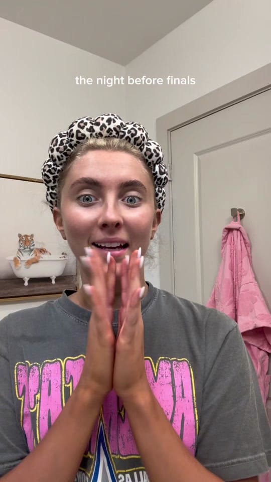 Post 7 by sophiagbrown on TikTok (video)