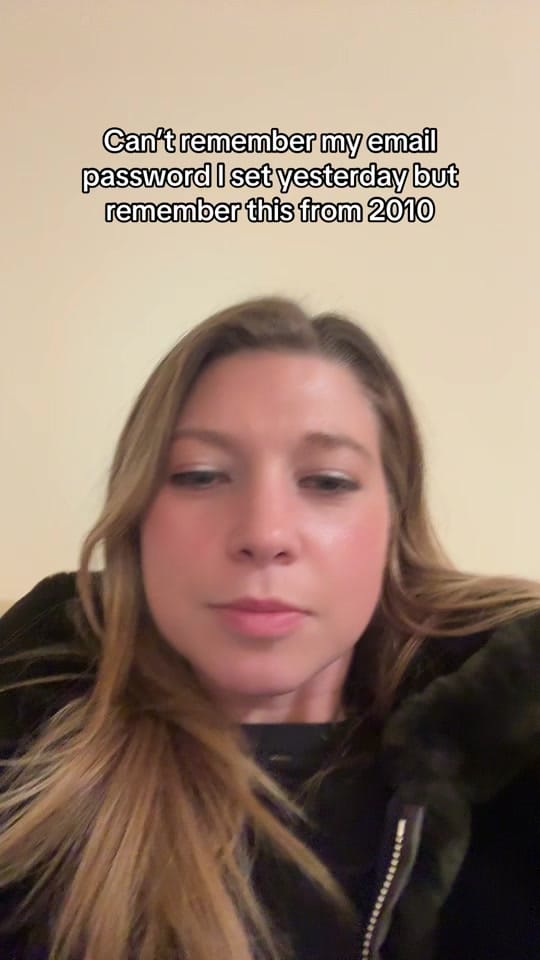 Post 4 by Chelsea Jacobson on TikTok (video)