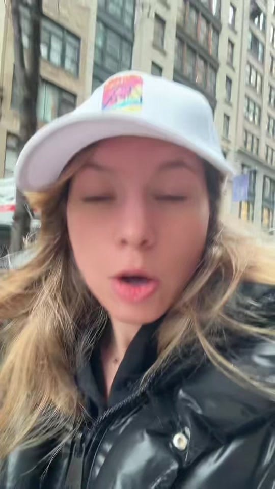 Post 8 by Chelsea Jacobson on TikTok (video)
