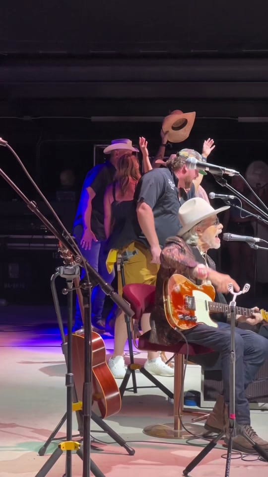 Post 4 by Robert Earl Keen on TikTok (video)