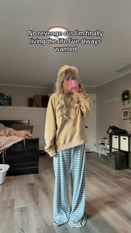 Post 5 by Changing with Chelly on TikTok (video)