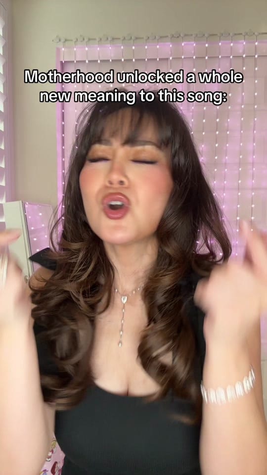 Post 6 by Anna Maria Perez de Tagle on TikTok (video)