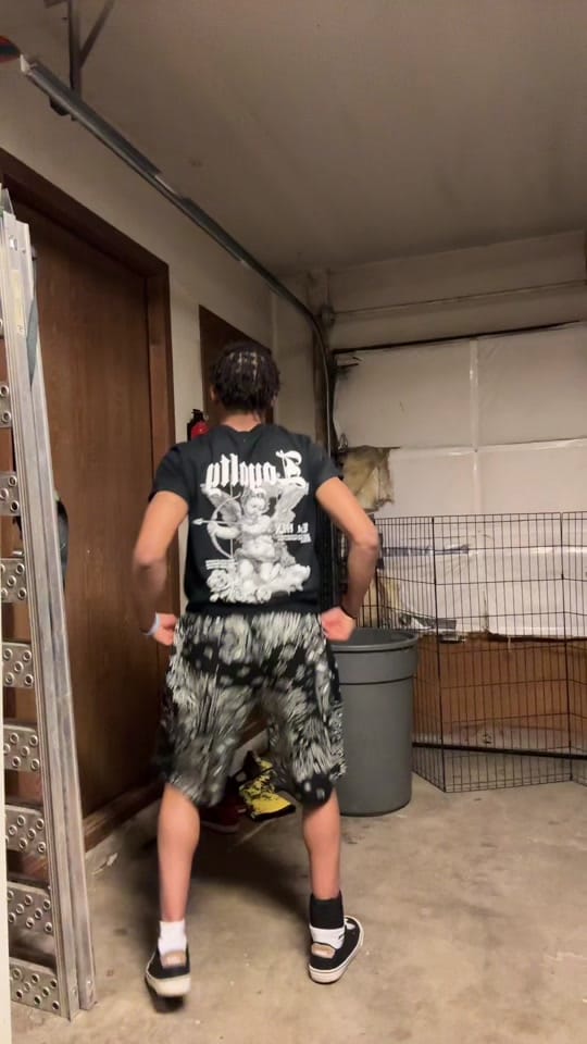 Post 9 by kalakai_539 on TikTok (video)