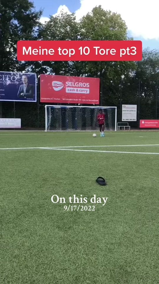 Post 1 by Zavae on TikTok (video)