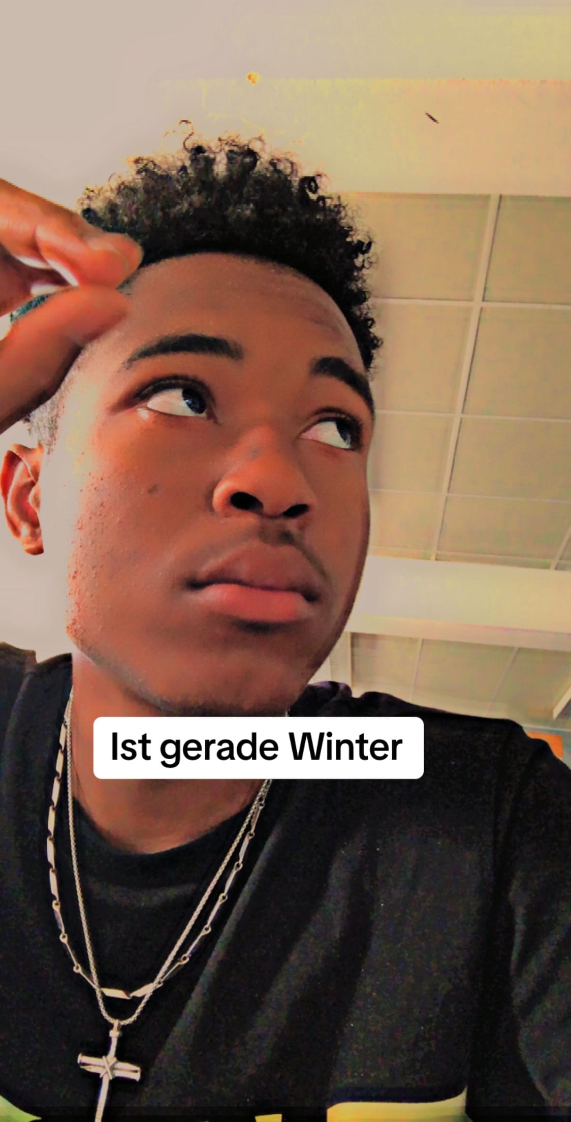 Post 2 by Zavae on TikTok (video)
