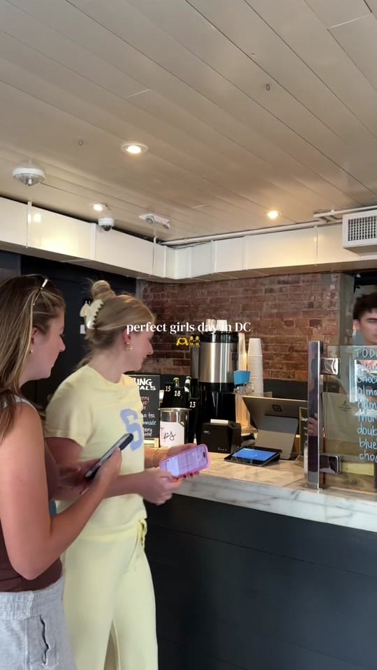 Post 6 by claireycooks on TikTok (video)