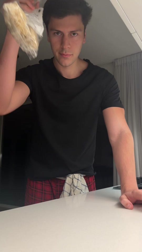 Post 2 by thefabiansoare on TikTok (video)