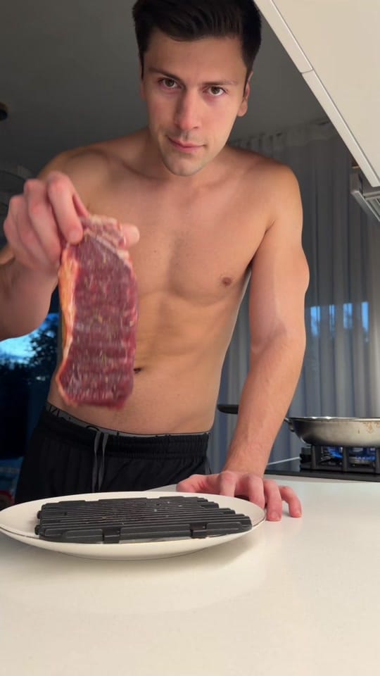 Post 8 by thefabiansoare on TikTok (video)