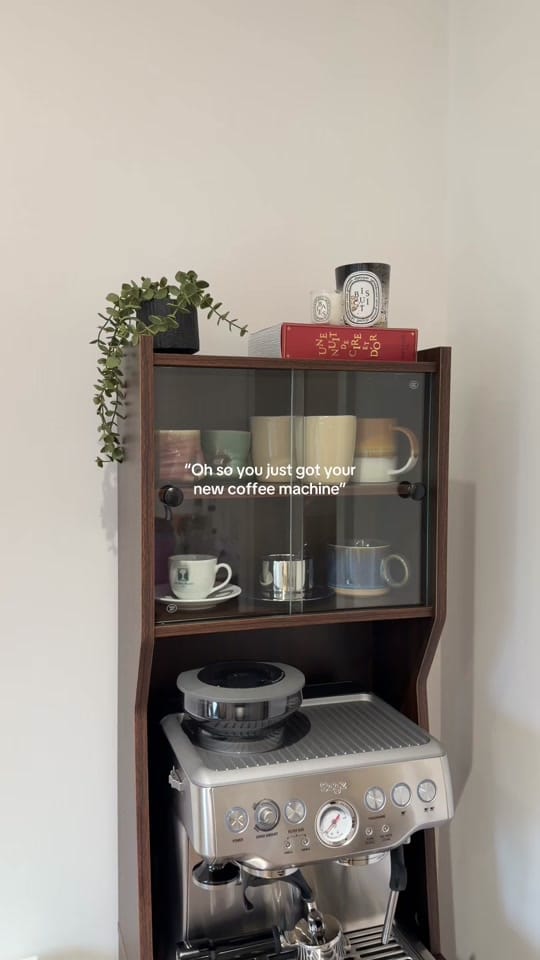 Post 8 by Juna on TikTok (video)