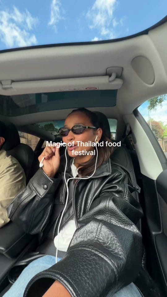 Post 2 by Juna on TikTok (video)