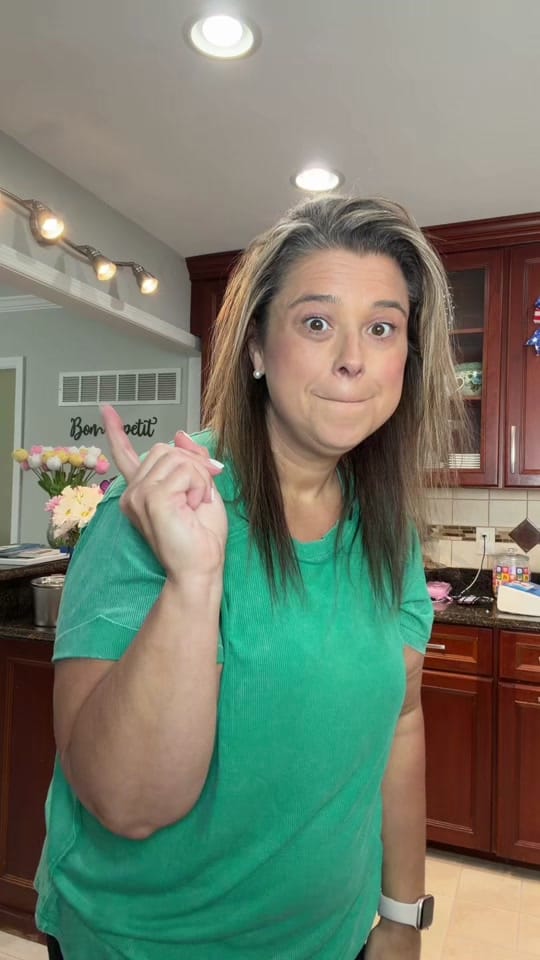 Post 4 by AmyisBariAwesome on TikTok (video)