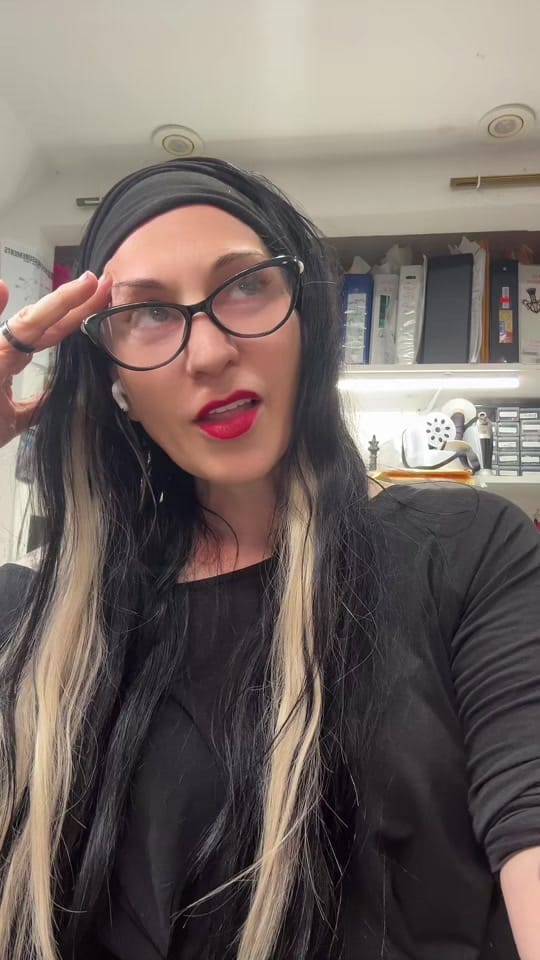 Post 1 by Designer Dianna DiNoble on TikTok (video)