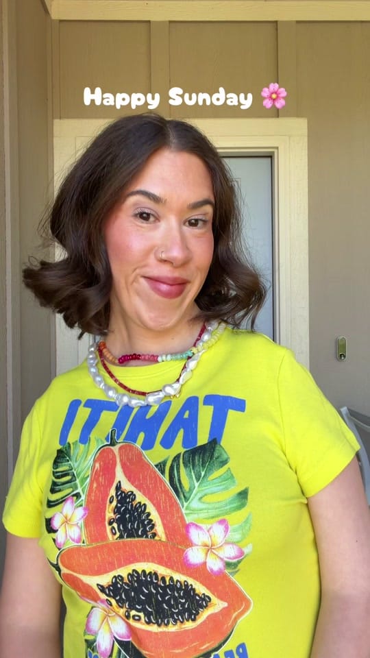 Post 1 by Naomi on TikTok (video)