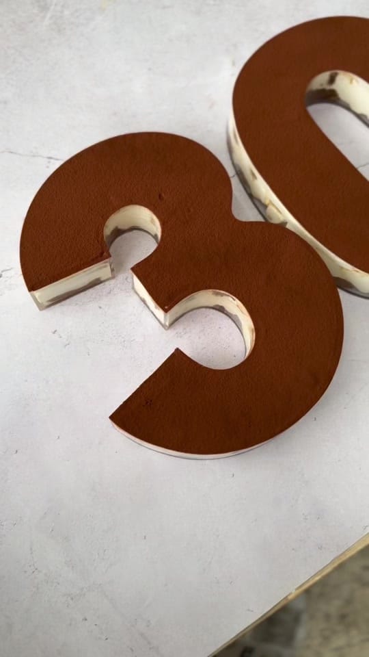Post 7 by Just Cakes on TikTok (video)