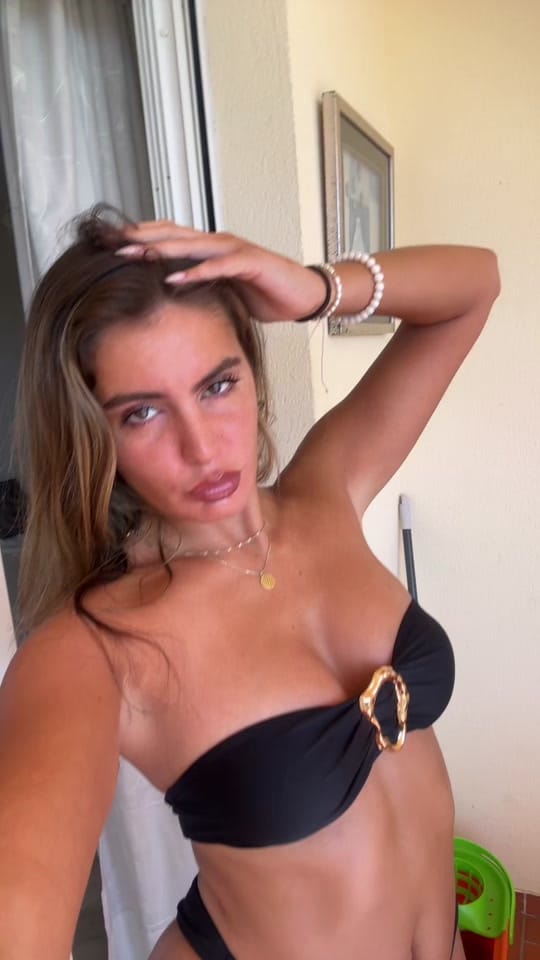 Post 4 by Lola Valentine on TikTok (video)