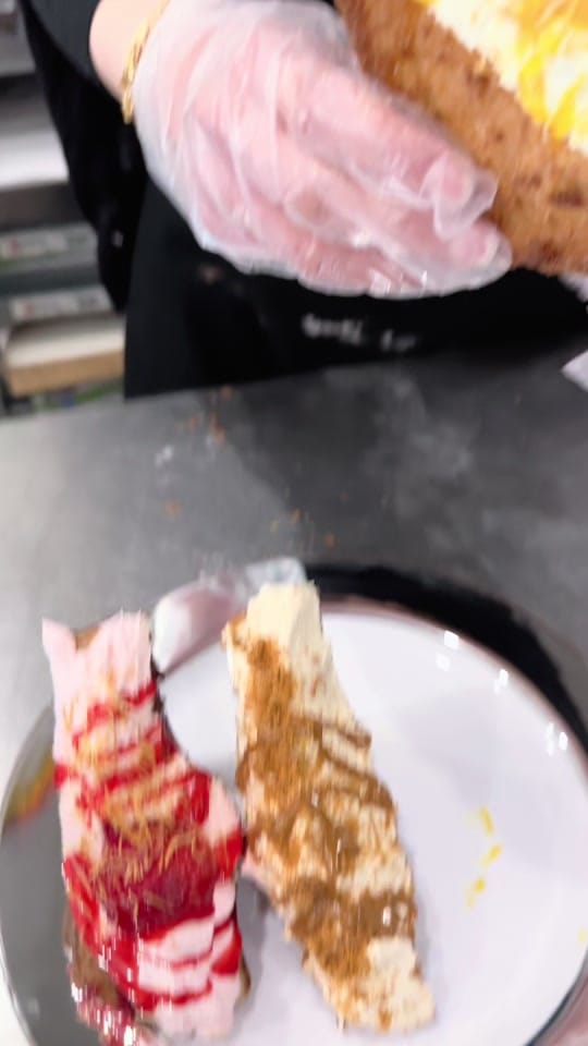 Post 6 by Kunafas on TikTok (video)