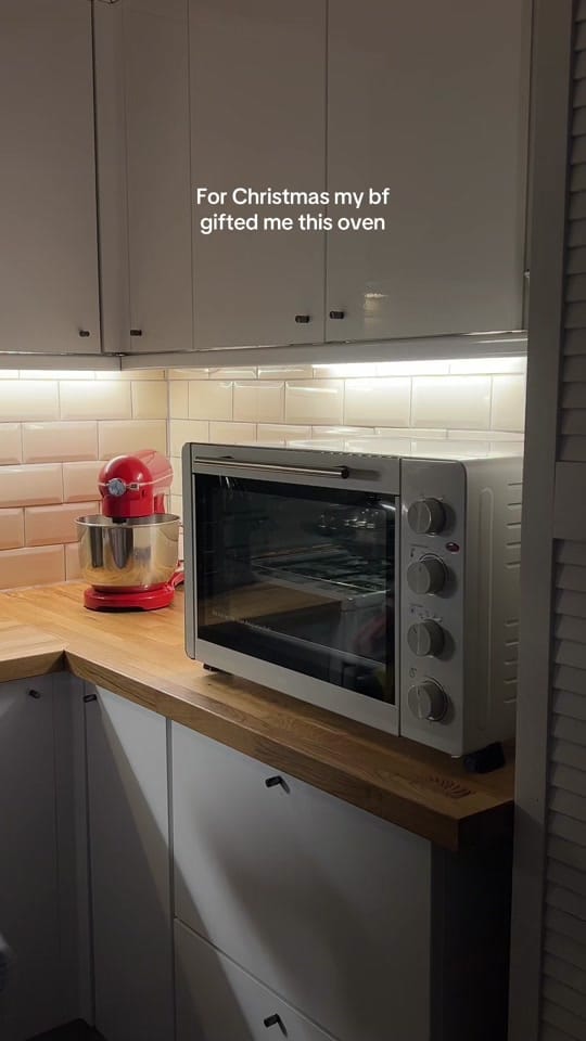 Post 6 by yokorobakery on TikTok (video)